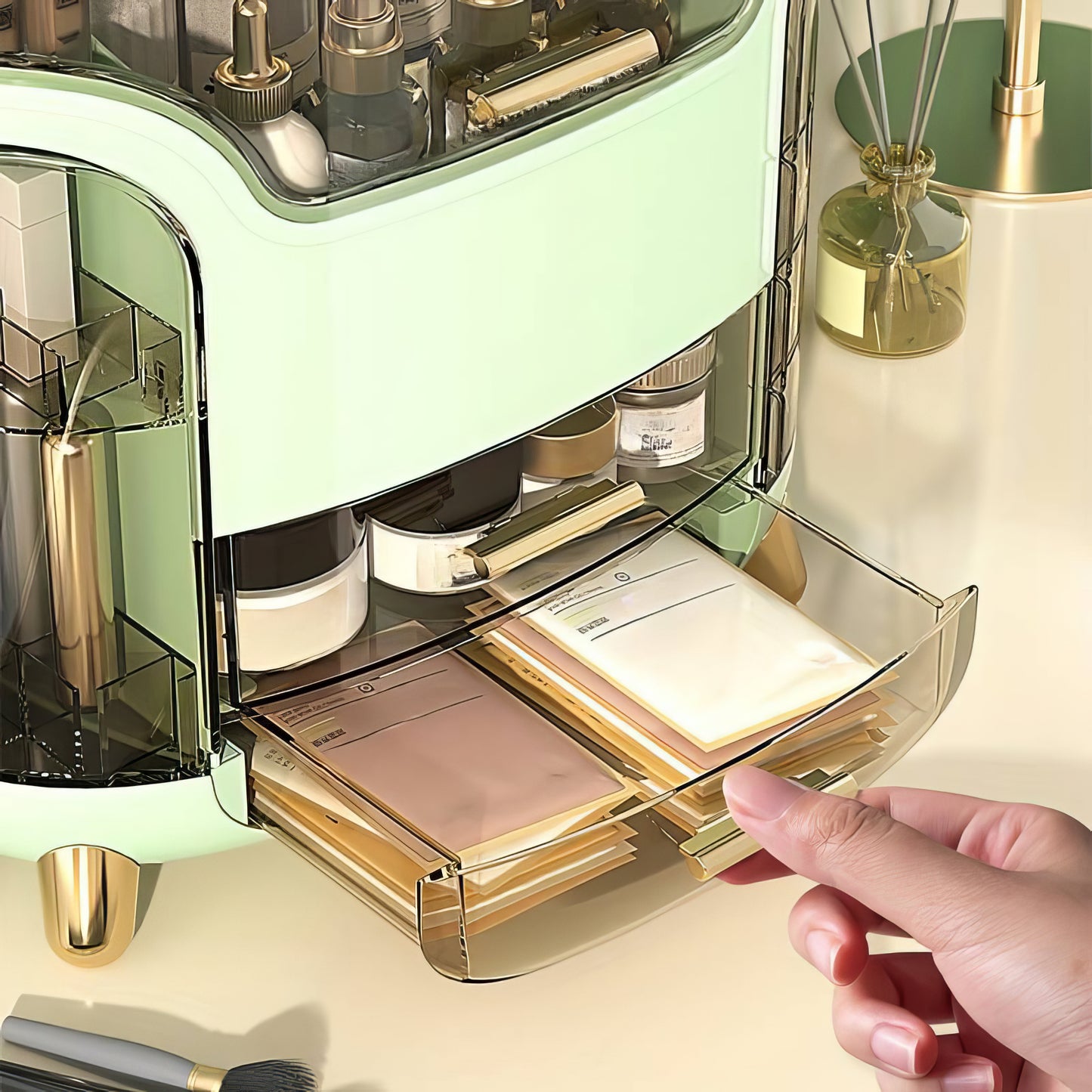 Glamour Galore | Large Capacity Makeup Organizer