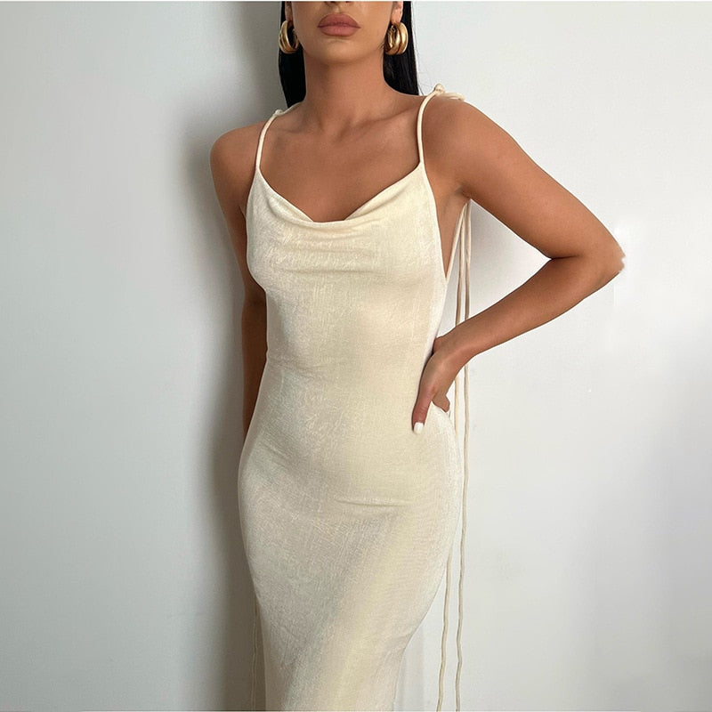 Mia | Alluring and Elegant Backless Maxi Dress